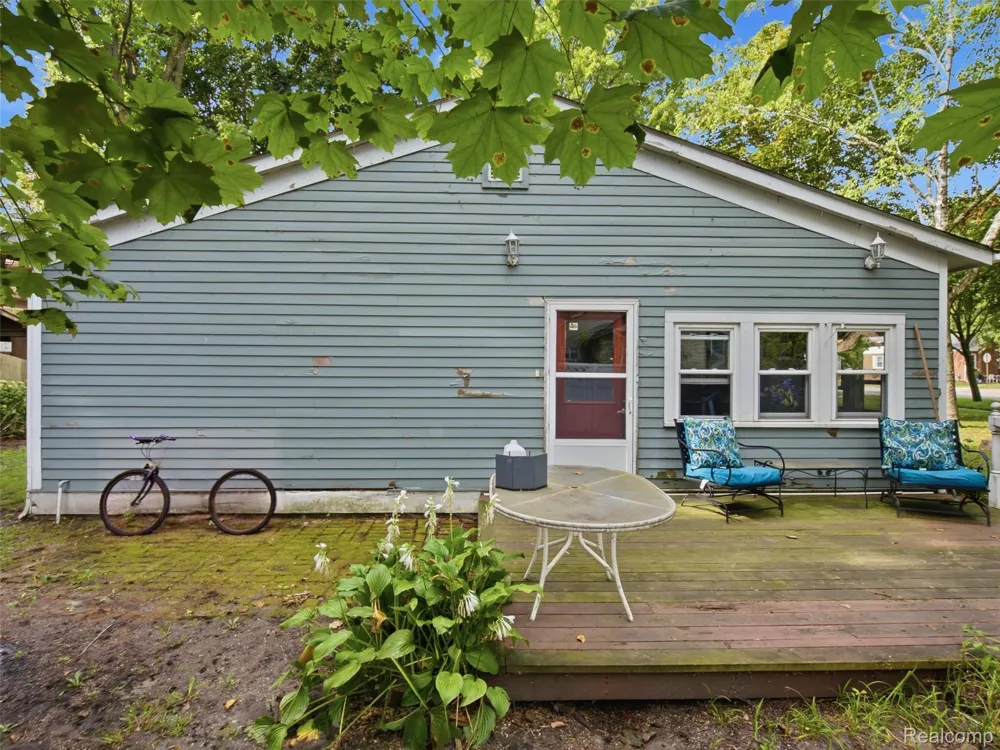 51056 Atwood Street New Baltimore City, MI 48047