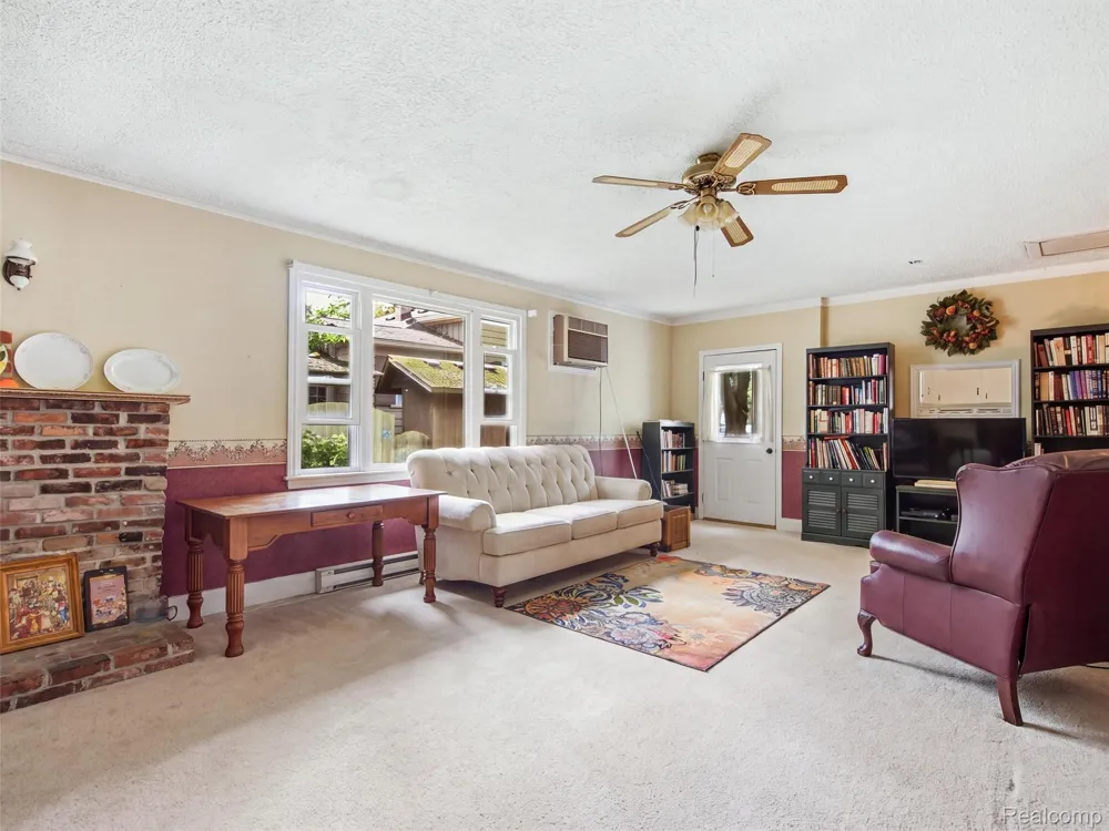 51056 Atwood Street New Baltimore City, MI 48047
