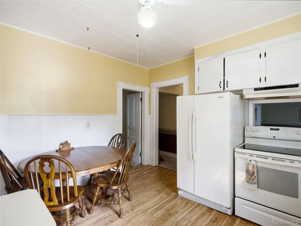 51056 Atwood Street New Baltimore City, MI 48047