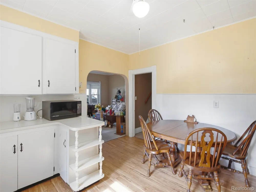 51056 Atwood Street New Baltimore City, MI 48047