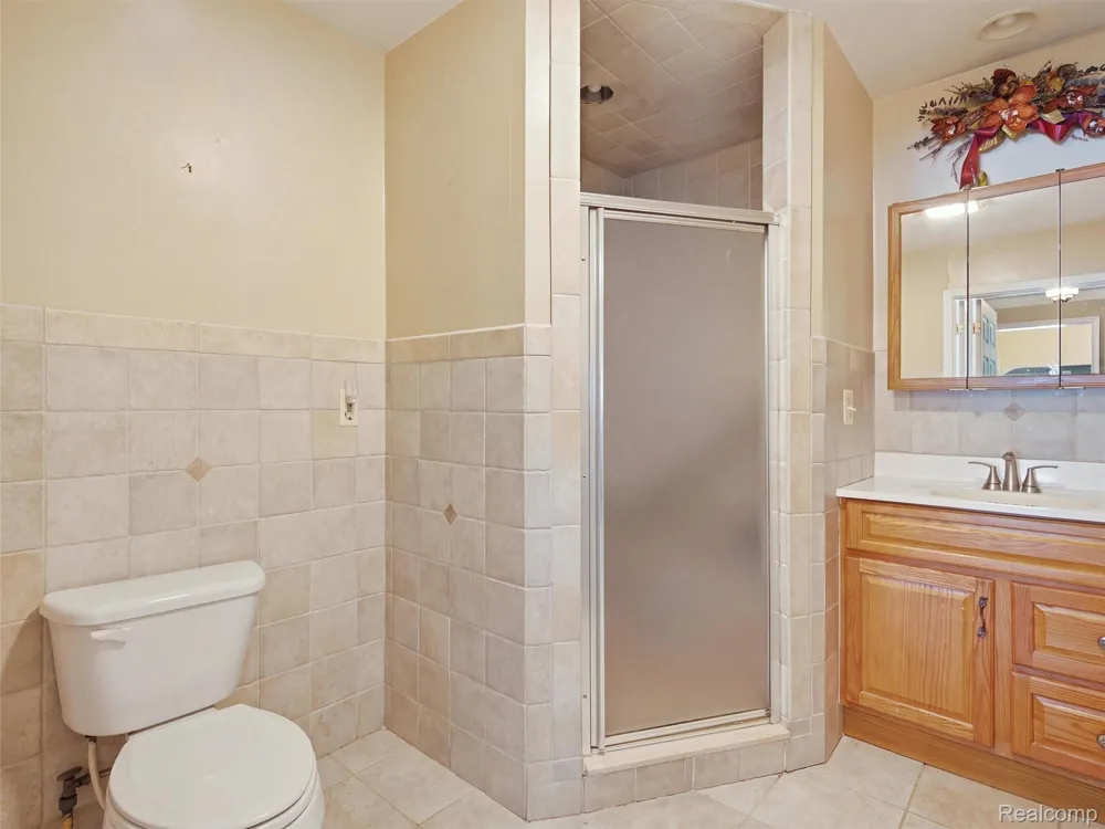51056 Atwood Street New Baltimore City, MI 48047