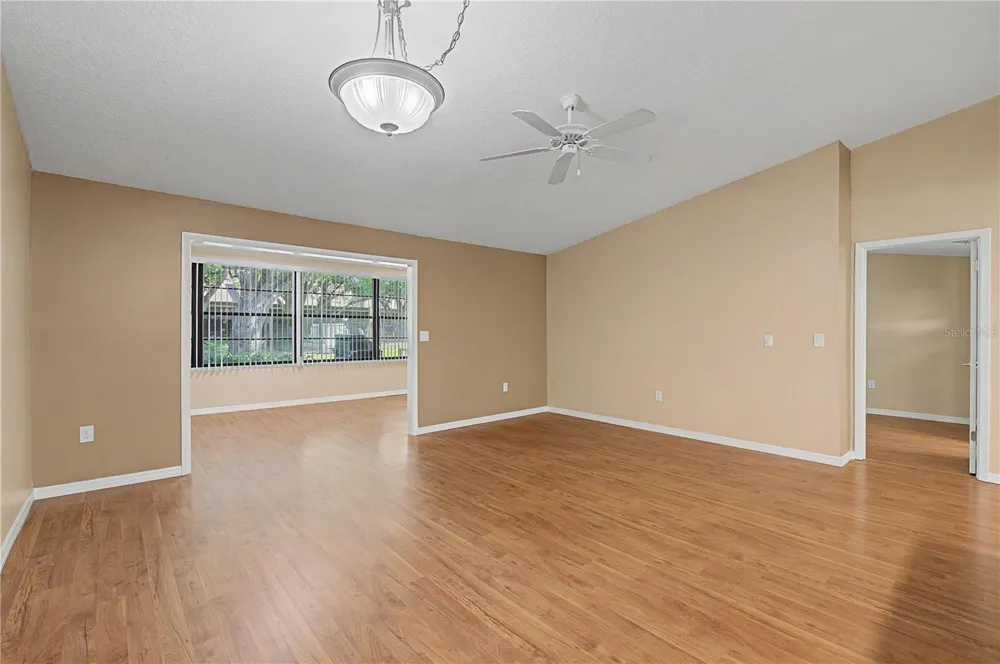 1302 GOLFVIEW DRIVE Tarpon Springs, FL 34689