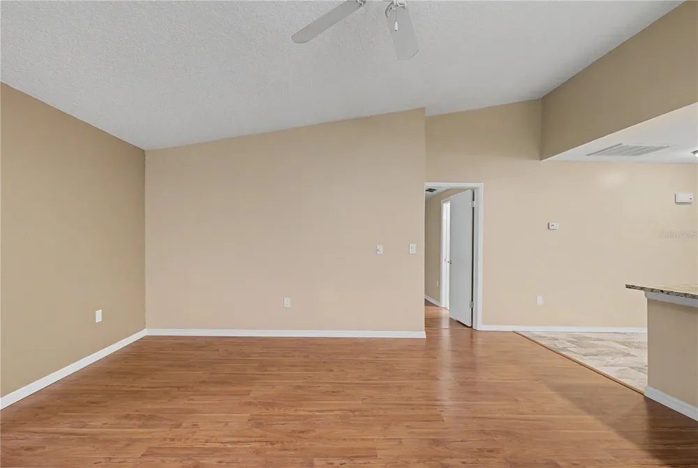 1302 GOLFVIEW DRIVE Tarpon Springs, FL 34689