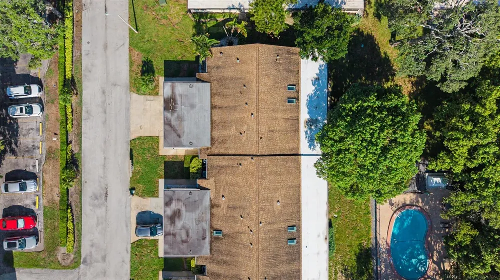 1302 GOLFVIEW DRIVE Tarpon Springs, FL 34689