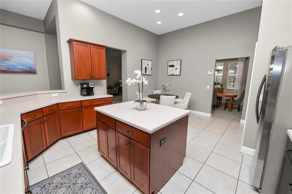 6776 HAMPSHIRE BOULEVARD Lakeland, FL 33813