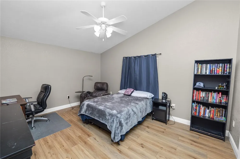 6776 HAMPSHIRE BOULEVARD Lakeland, FL 33813