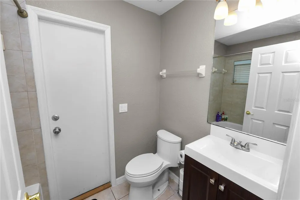6776 HAMPSHIRE BOULEVARD Lakeland, FL 33813