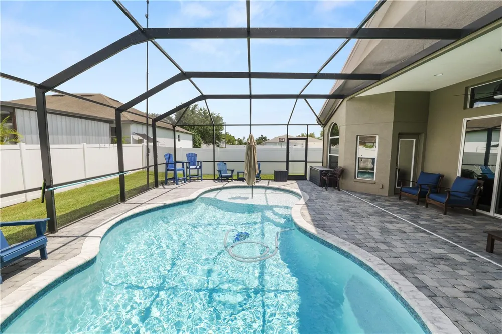 6776 HAMPSHIRE BOULEVARD Lakeland, FL 33813