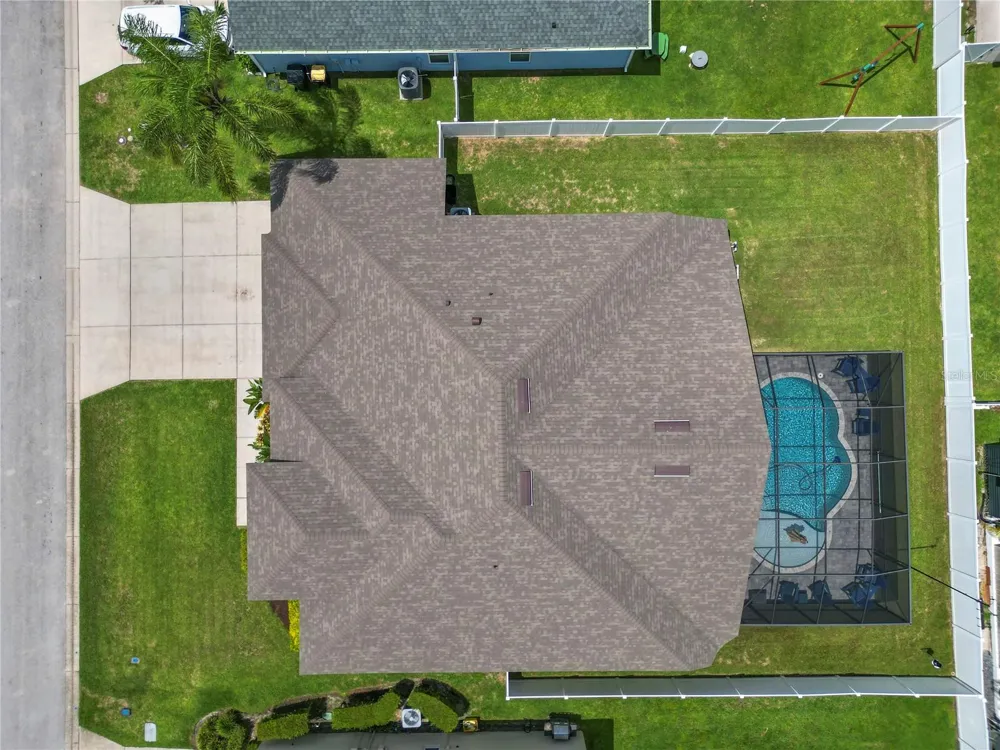 6776 HAMPSHIRE BOULEVARD Lakeland, FL 33813