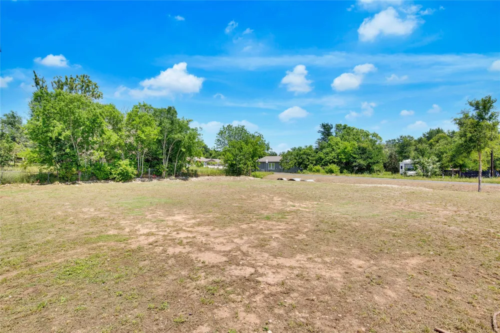 14706 Vevey Drive Del Valle, TX 78617