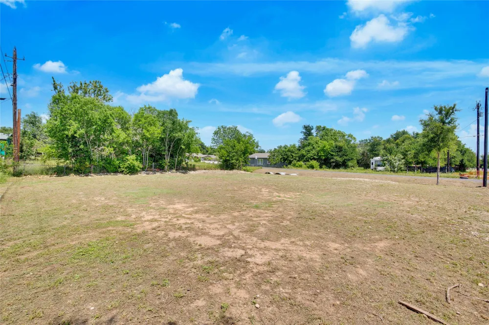 14706 Vevey Drive Del Valle, TX 78617