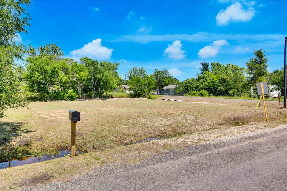 14706 Vevey Drive Del Valle, TX 78617
