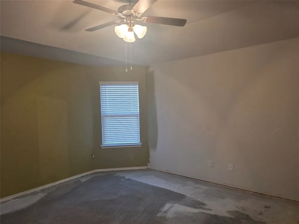 109 Akston Court Jarrell, TX 76537