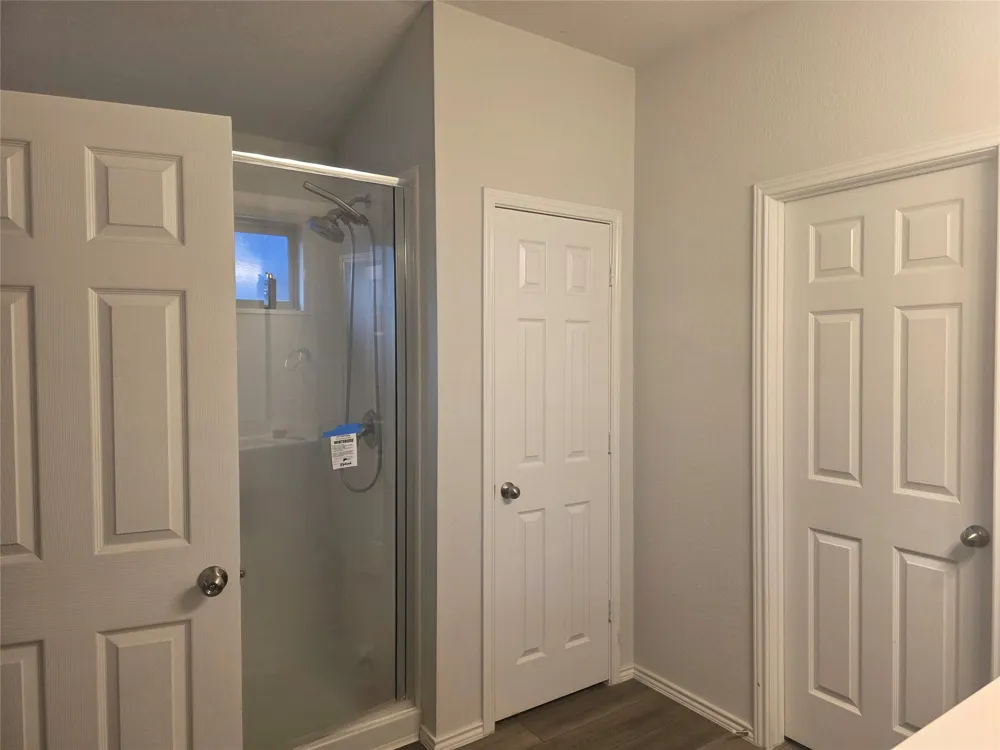 109 Akston Court Jarrell, TX 76537