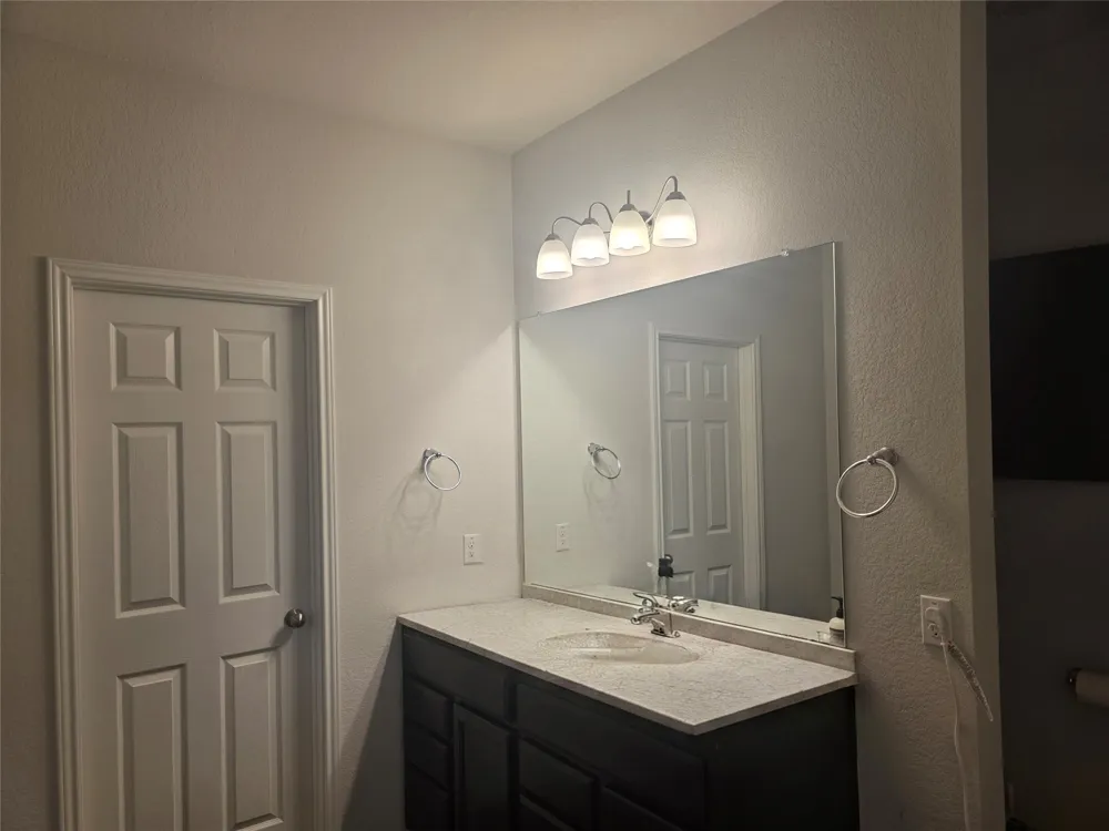 109 Akston Court Jarrell, TX 76537