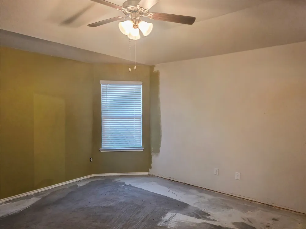 109 Akston Court Jarrell, TX 76537