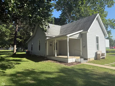 105 S Walnut Street