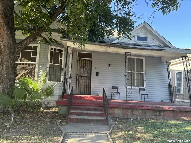 2419 W HOUSTON ST San Antonio, TX 78207