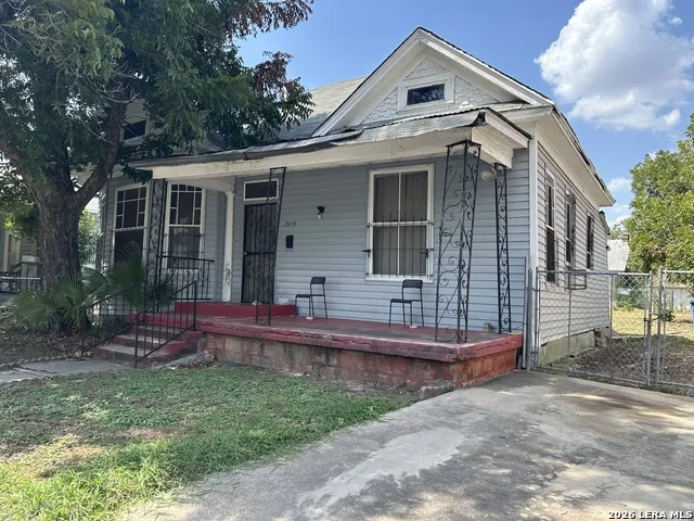 2419 W HOUSTON ST San Antonio, TX 78207
