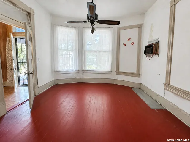 2419 W HOUSTON ST San Antonio, TX 78207