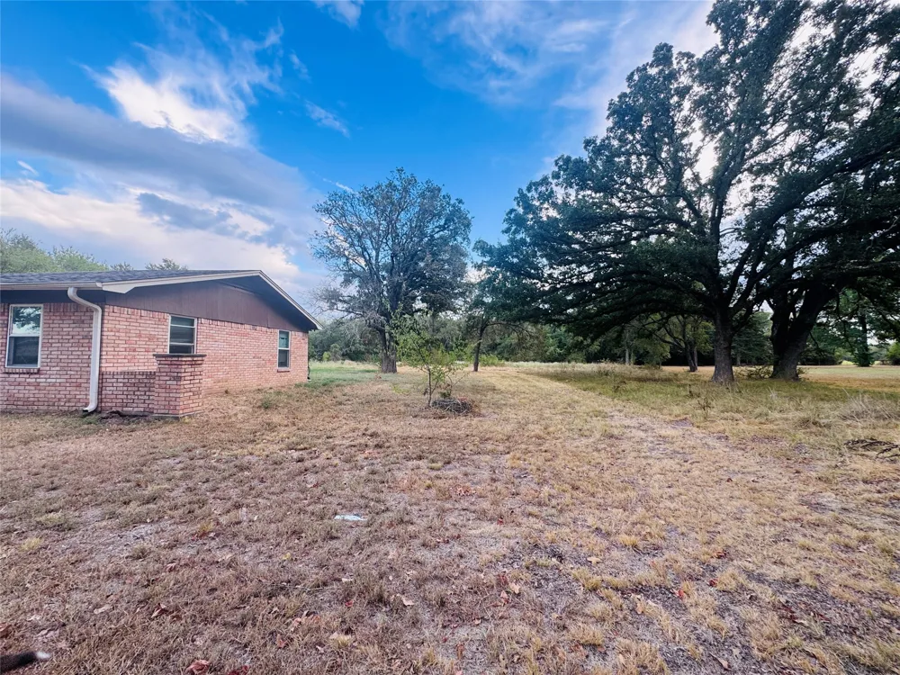 2484 County Road 2324 Como, TX 75431