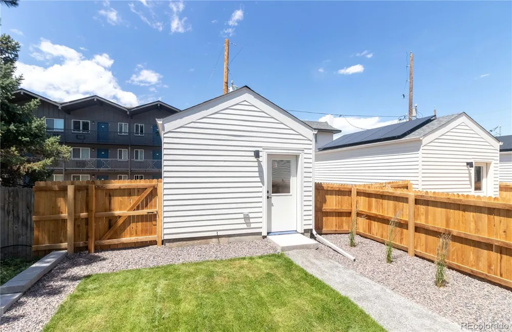 1101 S Dahlia Street Denver, CO 80246