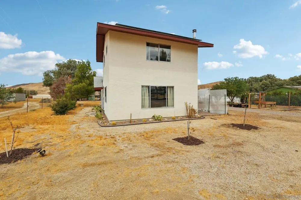 834 Wells Fargo Trl Julian, CA 92036