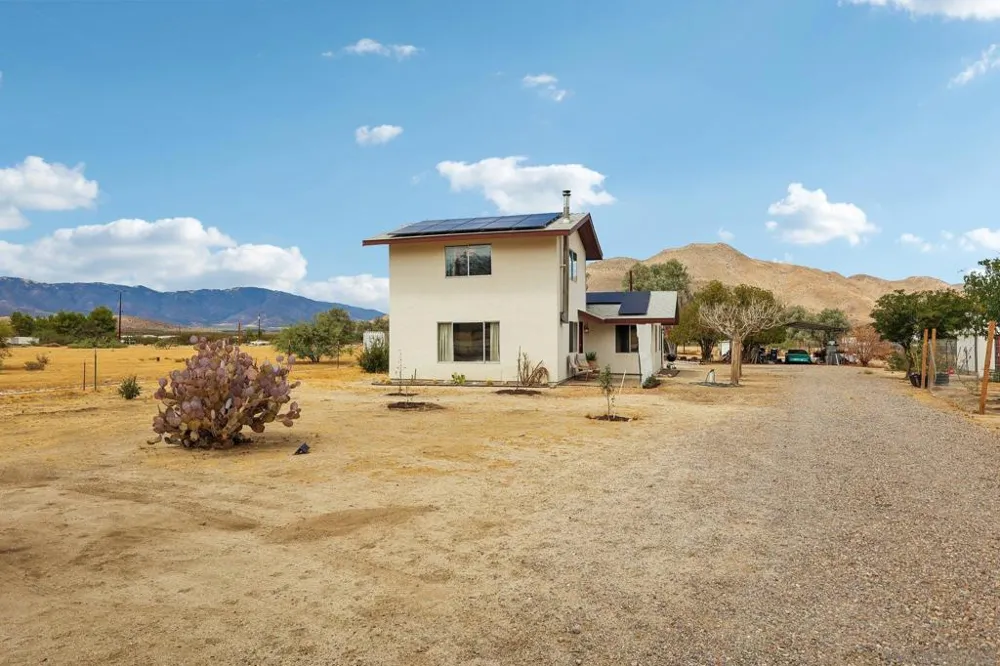 834 Wells Fargo Trl Julian, CA 92036