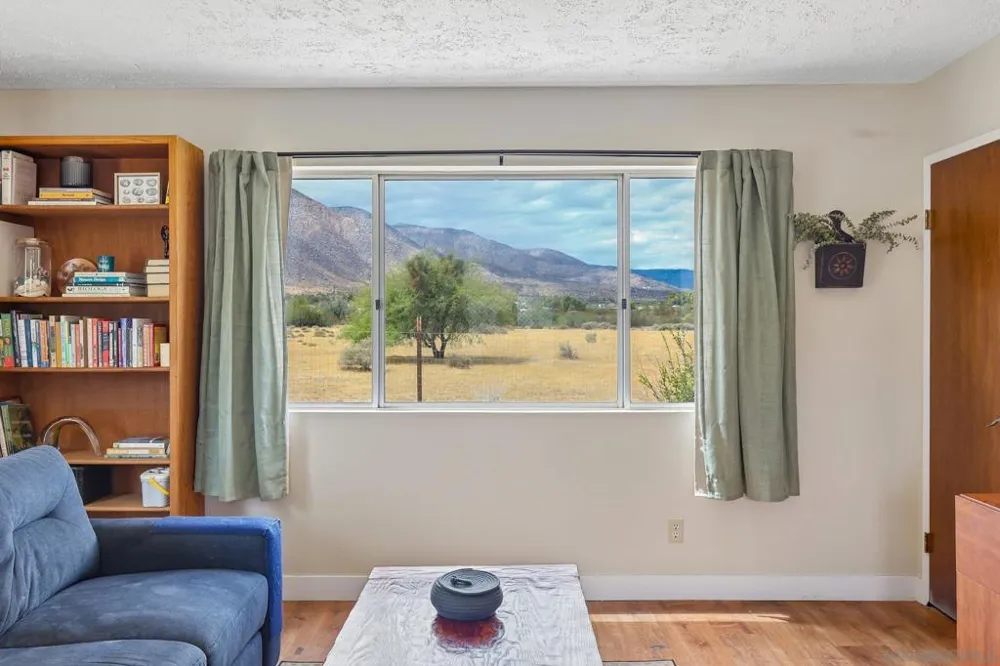 834 Wells Fargo Trl Julian, CA 92036
