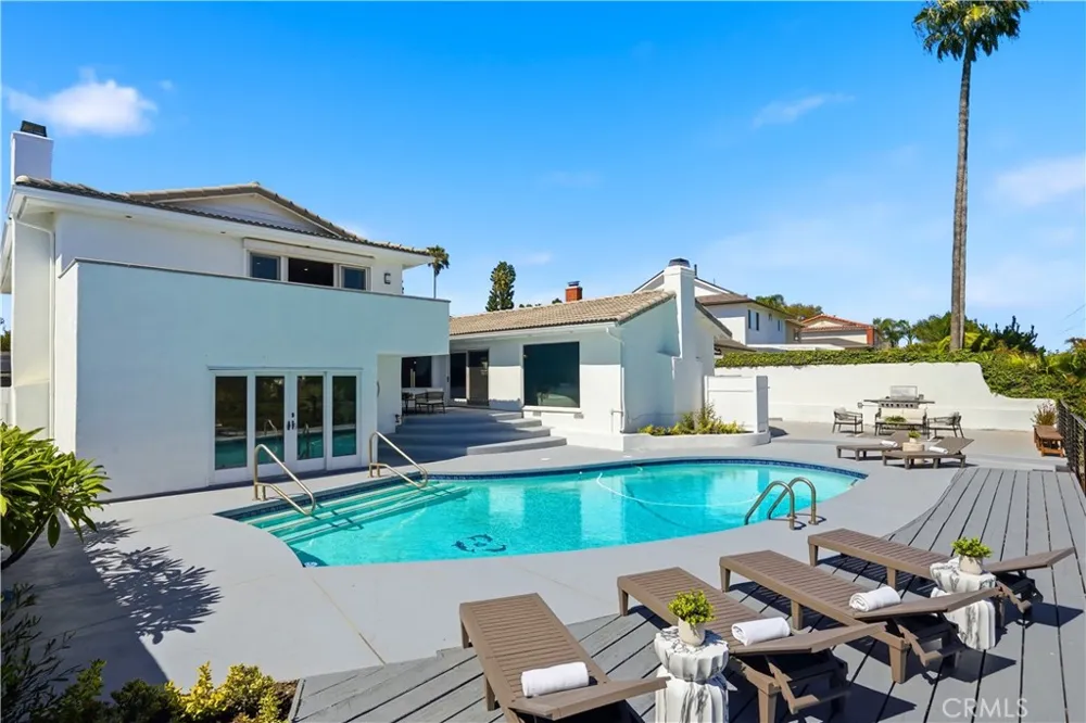 5726 Sunmist Drive Rancho Palos Verdes, CA 90275