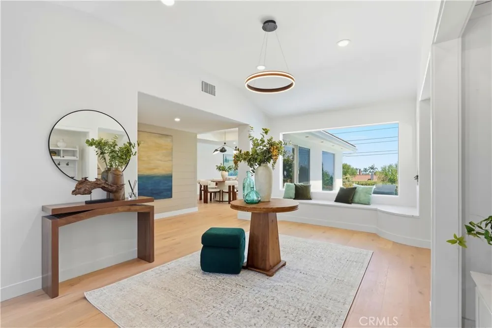 5726 Sunmist Drive Rancho Palos Verdes, CA 90275
