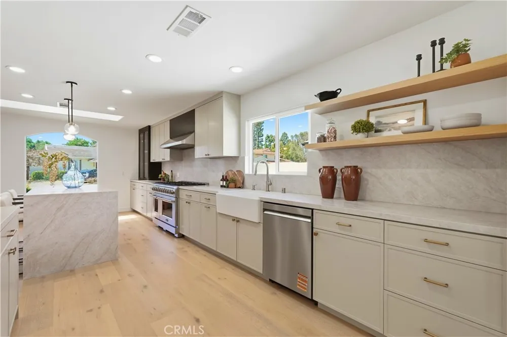 5726 Sunmist Drive Rancho Palos Verdes, CA 90275