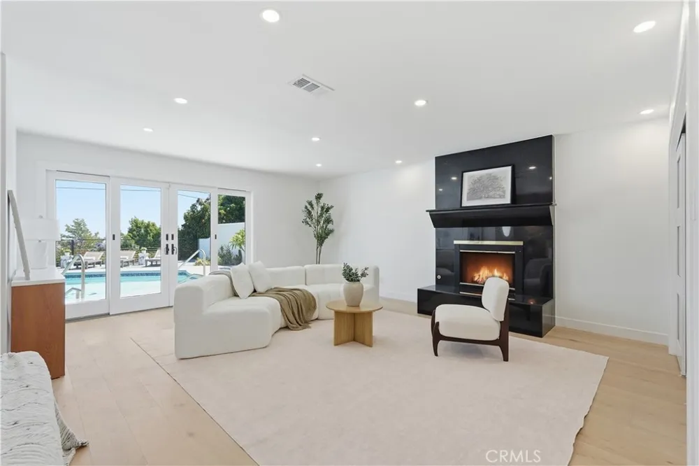 5726 Sunmist Drive Rancho Palos Verdes, CA 90275