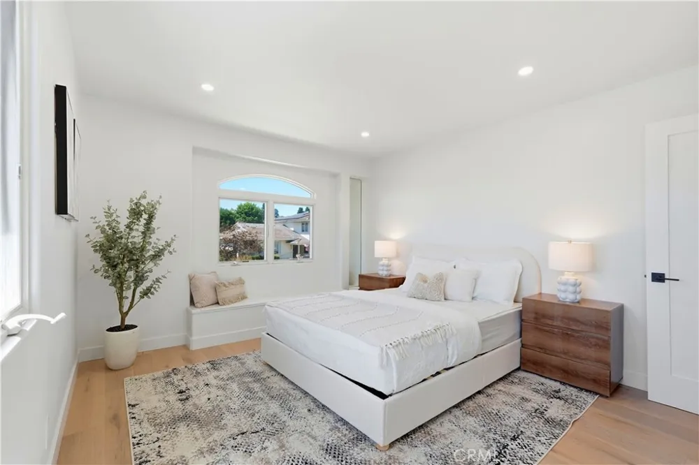 5726 Sunmist Drive Rancho Palos Verdes, CA 90275