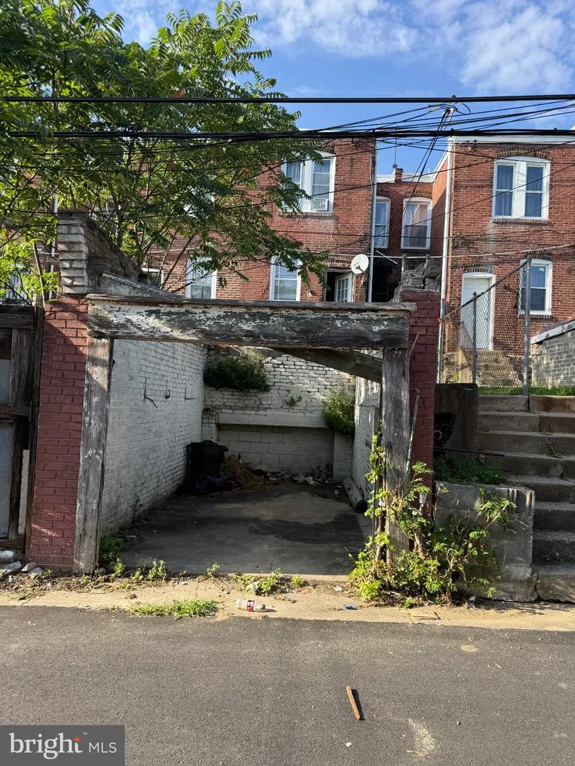 1958 W SPARKS STREET Philadelphia, PA 19141