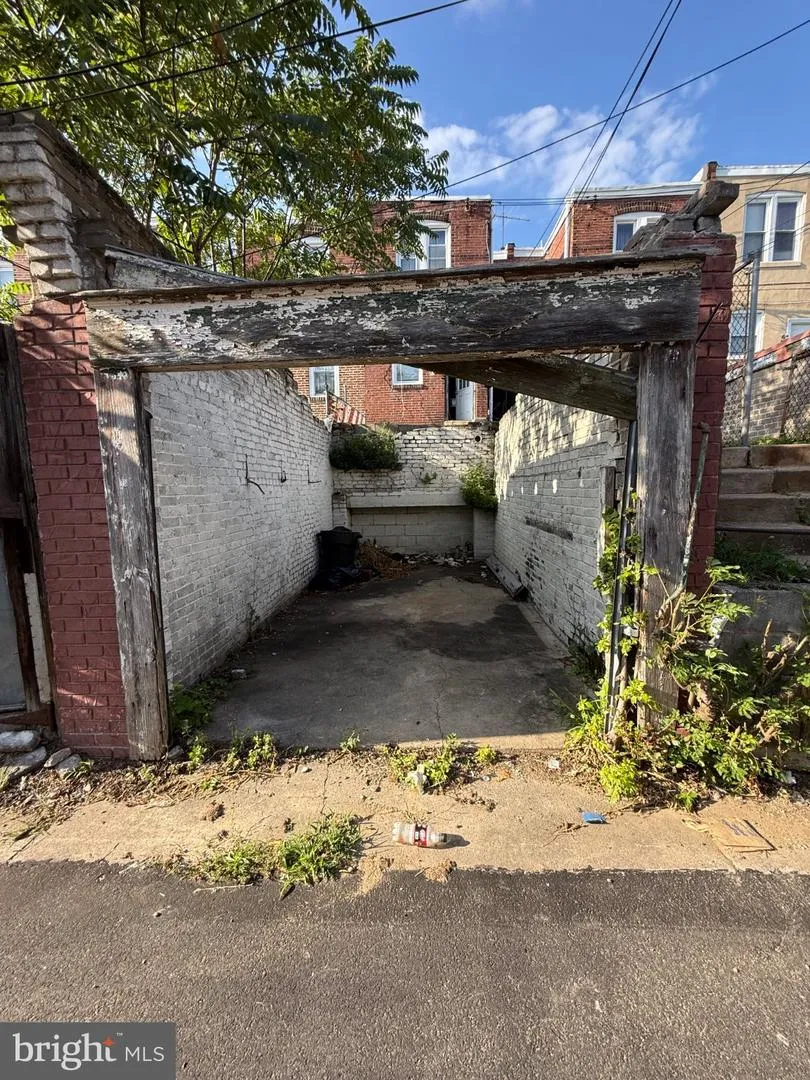 1958 W SPARKS STREET Philadelphia, PA 19141