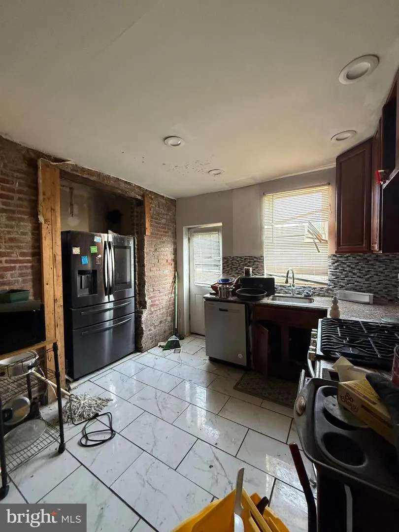1958 W SPARKS STREET Philadelphia, PA 19141