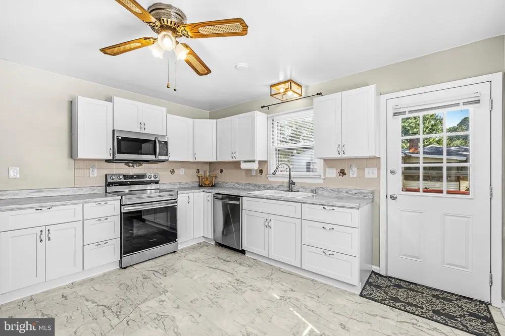 411 LINDEN LANE La Plata, MD 20646