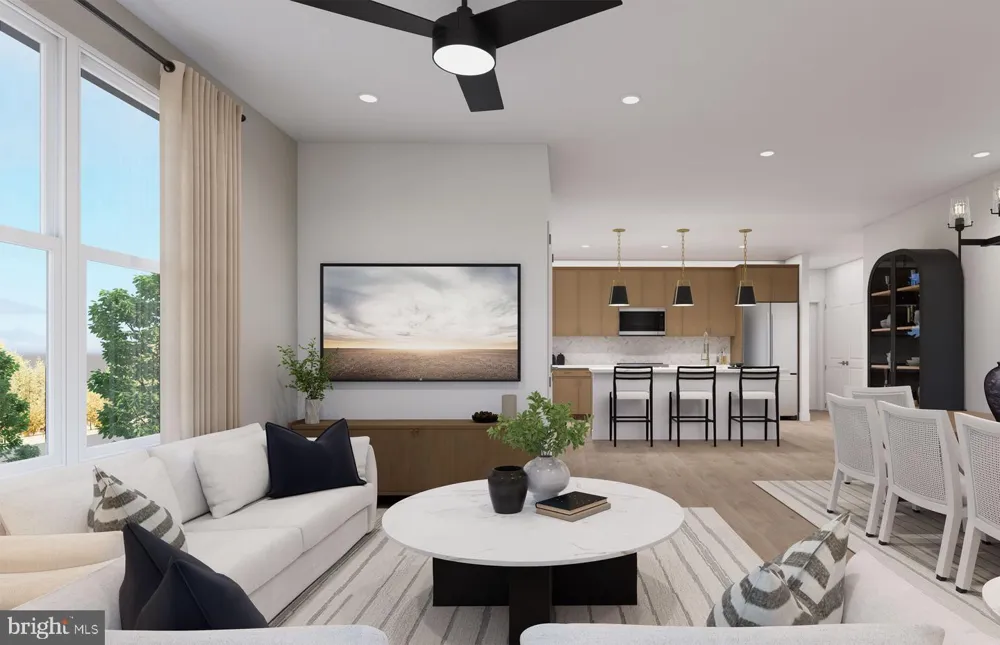 9475 SPRAGUE AVENUE #5 Fairfax, VA 22031