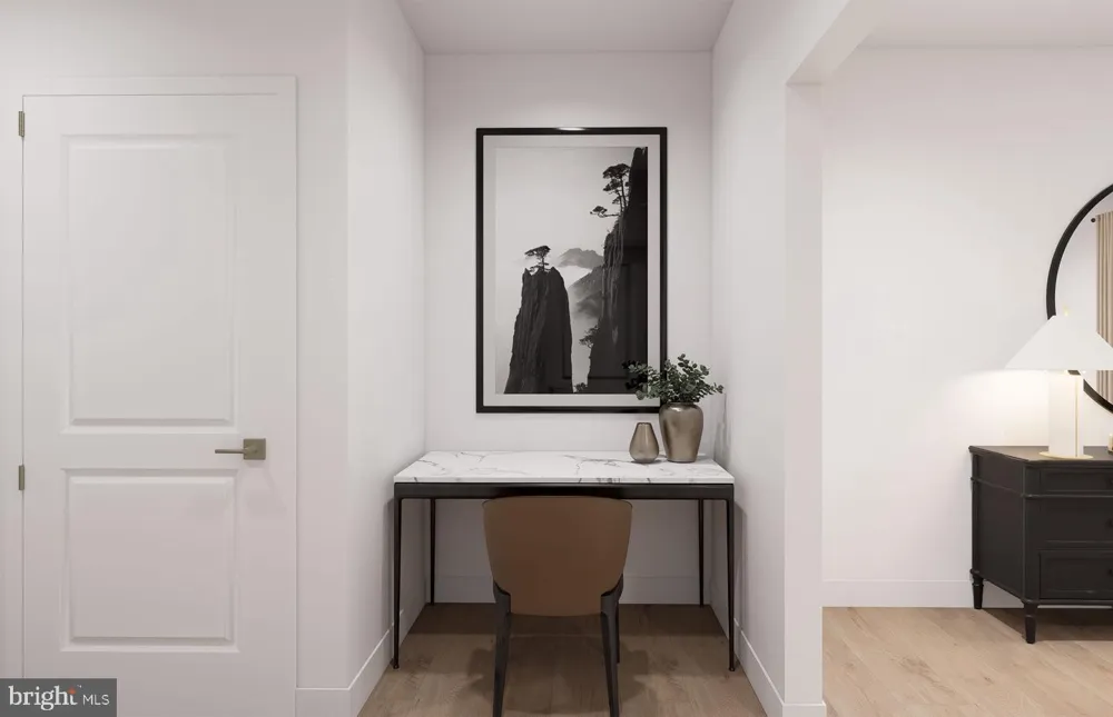 9475 SPRAGUE AVENUE #5 Fairfax, VA 22031