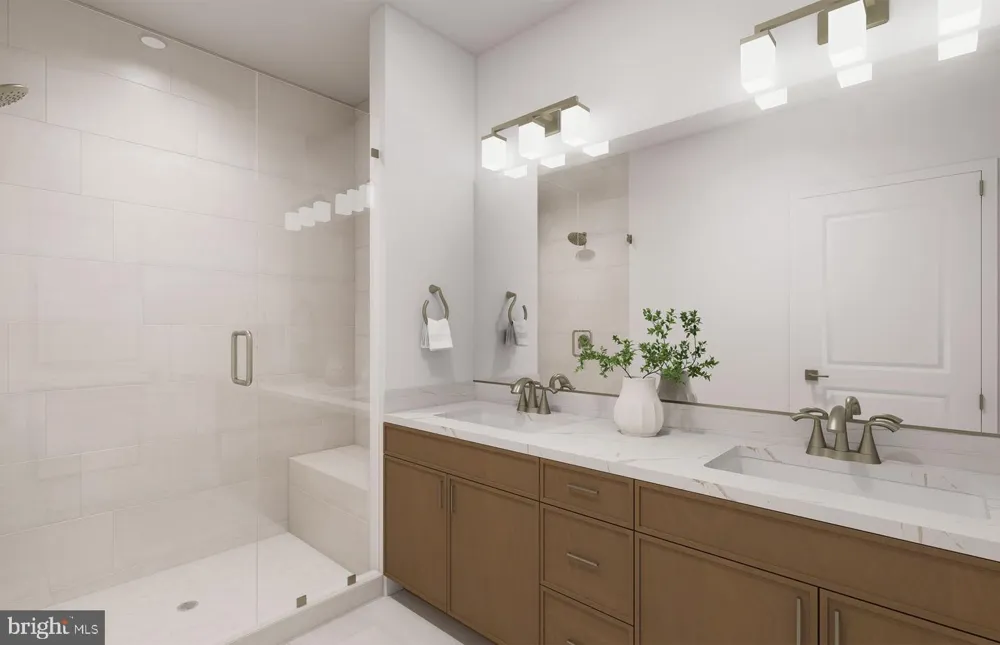 9475 SPRAGUE AVENUE #5 Fairfax, VA 22031