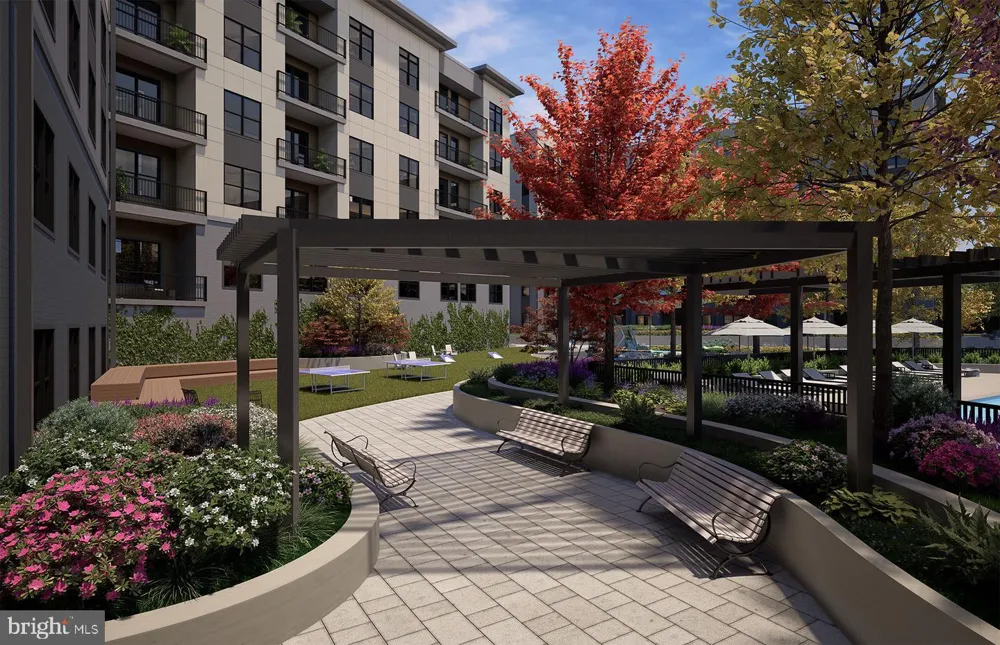 9475 SPRAGUE AVENUE #5 Fairfax, VA 22031