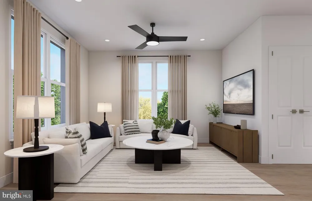 9475 SPRAGUE AVENUE #5 Fairfax, VA 22031