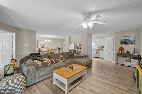 631 ADMIRAL DRIVE #304