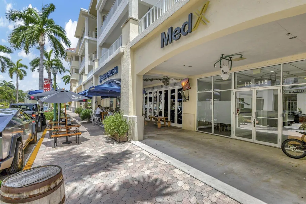 4345 Parkside Drive Jupiter, FL 33458