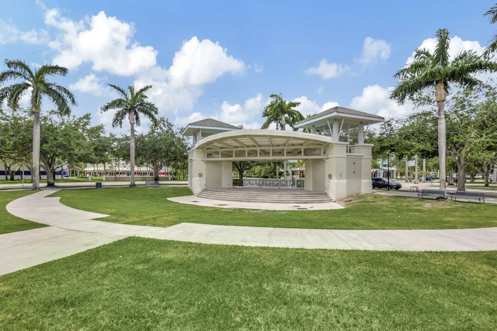 4345 Parkside Drive Jupiter, FL 33458