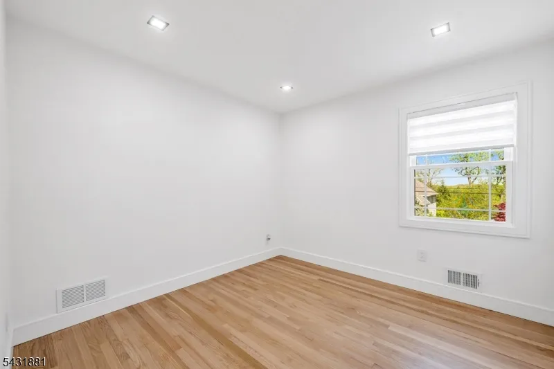 207 Degray St North Haledon, NJ 07508