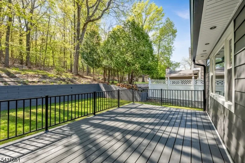 207 Degray St North Haledon, NJ 07508