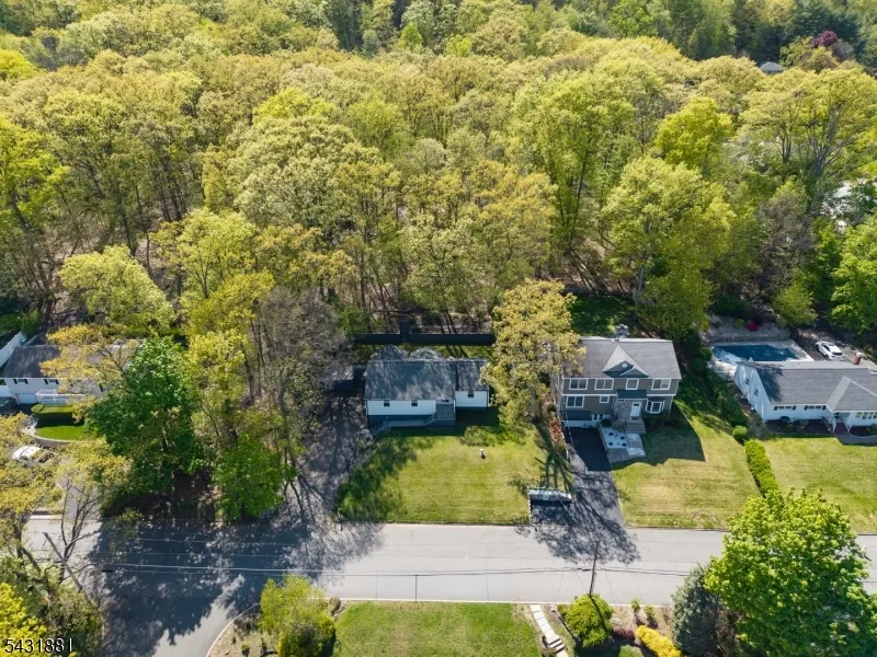 207 Degray St North Haledon, NJ 07508
