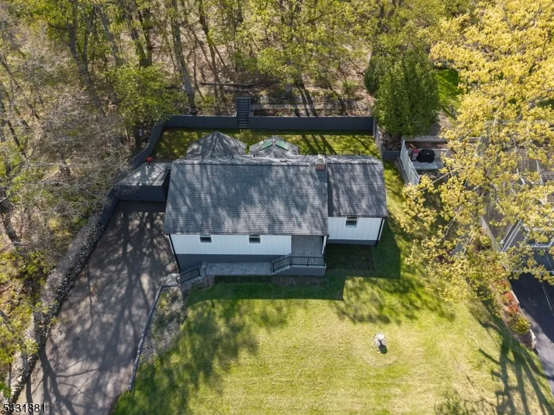 207 Degray St North Haledon, NJ 07508